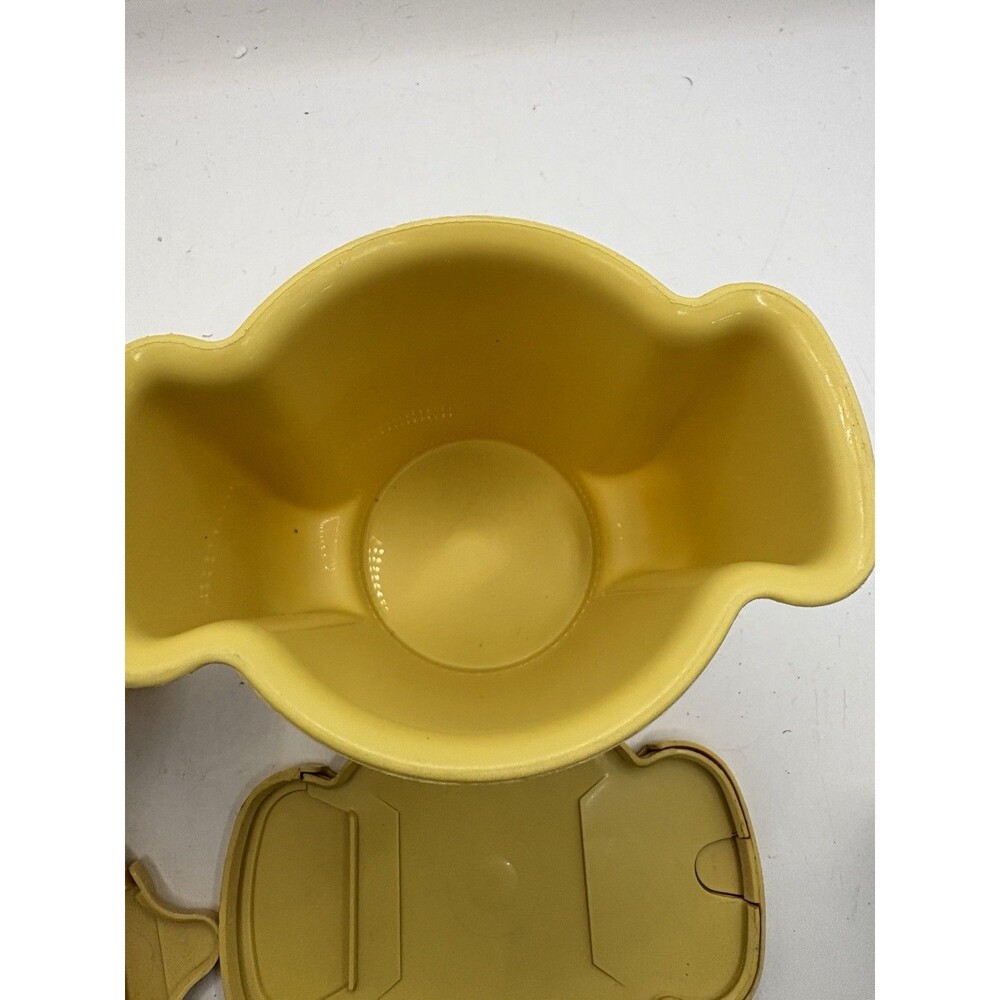 Vintage Gold Tupperware Creamer 574, 577 W/ Flip Top Lid And Sugar Container- - Picture 9 of 9